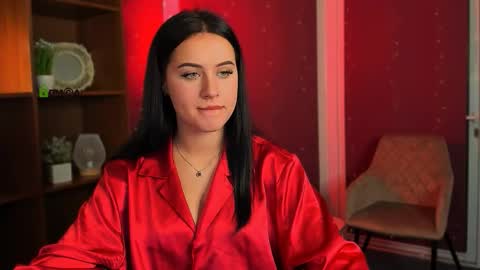 Snapshot of vivy_star chatting on 11.12.25 vivy_star online show from 11.12.25