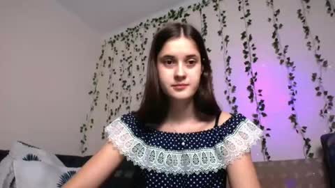 Vixen Lily online show from 12.20.24