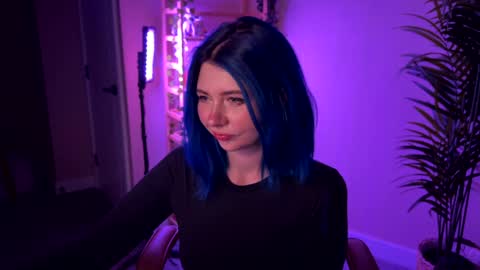 Snapshot of vixenp chatting on 12.04.25 Polly Online mostly at 9pm-2am UK Time online show from 12.04.25