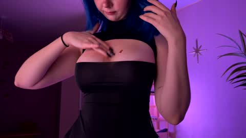 Snapshot of vixenp chatting on 12.20.25 Polly Online mostly at 9pm-2am UK Time online show from 12.20.25