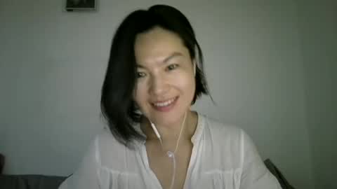 vixomira online show from 09.22.25