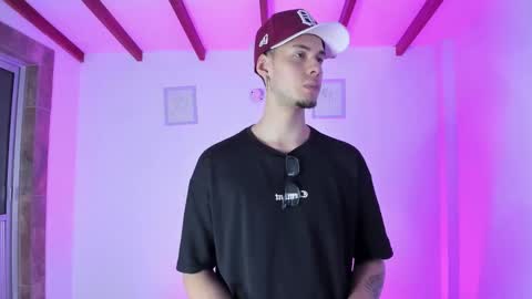 Snapshot of vlad__night chatting on 02.26.26 Vlad online show from 02.26.26