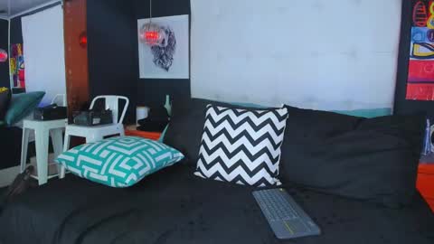 Snapshot of vladhellsing4 chatting on 12.10.24 Vlad online show from 12.10.24