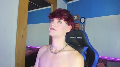 Snapshot of vladhellsing4 chatting on 01.02.25 Vlad online show from 01.02.25