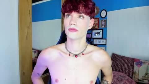 Snapshot of vladhellsing4 chatting on 01.06.25 Vlad online show from 01.06.25