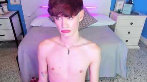 Snapshot of vladhellsing4 chatting on 02.04.25 Vlad online show from 02.04.25