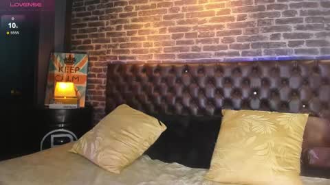 Snapshot of vladhellsing4 chatting on 09.09.25 Vlad online show from 09.09.25