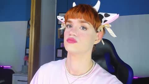 Snapshot of vladhellsing4 chatting on 09.18.25 Vlad online show from 09.18.25