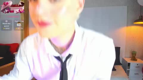 Snapshot of vladhellsing4 chatting on 02.14.26 Vlad online show from 02.14.26