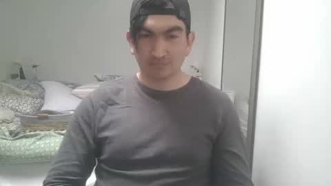 Snapshot of vladir_9 chatting on 11.08.25 vladir_9 online show from 11.08.25