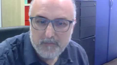 Snapshot of volpi72 chatting on 11.04.25 volpi72 online show from 11.04.25