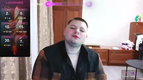 Snapshot of volshebnik_130 chatting on 03.25.26 Volshebnik1302 online show from 03.25.26