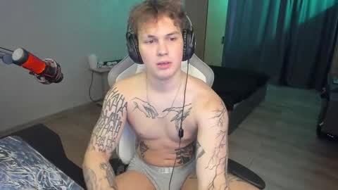 Snapshot of vova_belkin_ chatting on 10.03.25 vova online show from 10.03.25