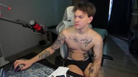 Snapshot of vova_belkin_ chatting on 11.07.25 vova online show from 11.07.25