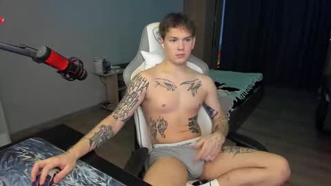 Snapshot of vova_belkin_ chatting on 11.15.25 vova online show from 11.15.25