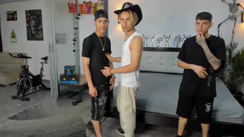 voyeurism_guys online show from 10.11.25