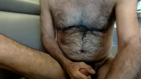 Enjoy guys of all ages if you are not on cam please dont ask for requests if i dont respond dont think im ignoring you i online show from 02.12.26