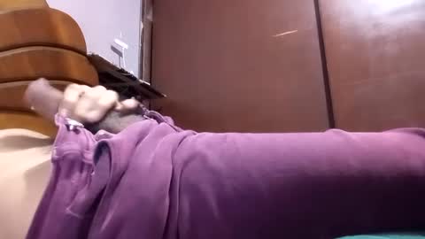 Snapshot of vujadetr chatting on 10.03.25 vujadetr online show from 10.03.25