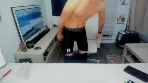 Snapshot of vulgaralex320 chatting on 02.04.25 Vulgaralex320 online show from 02.04.25