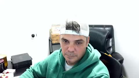 Snapshot of vvankers chatting on 11.01.25 vvankers online show from 11.01.25