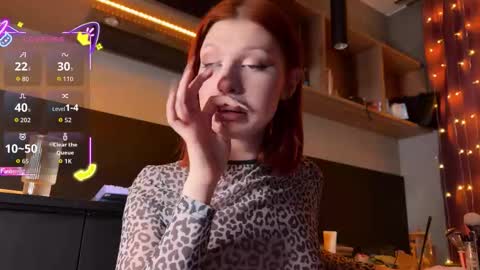 Snapshot of vynila chatting on 03.04.26 ILONA A week goal new laptop online show from 03.04.26