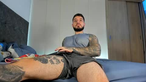 vyxen_ online show from 04.21.26