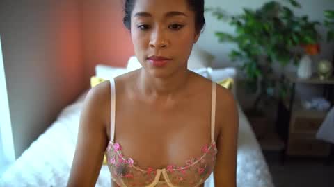 Snapshot of wabi_sabii chatting on 09.17.25 Jen online show from 09.17.25