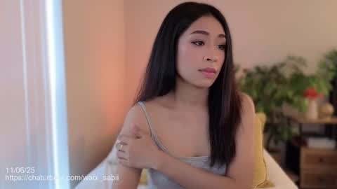 Snapshot of wabi_sabii chatting on 11.06.25 Jen online show from 11.06.25