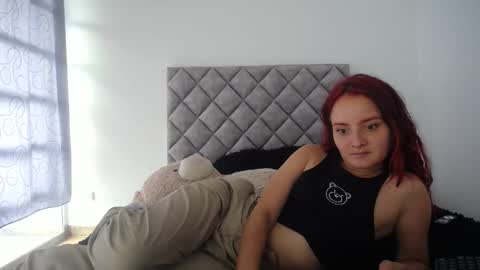 Snapshot of wade_wil chatting on 02.25.25 wade and antonella online show from 02.25.25