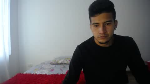 Snapshot of wade_wil chatting on 03.02.25 wade and antonella online show from 03.02.25