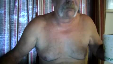 Snapshot of wahassa chatting on 10.11.25 wahassa online show from 10.11.25