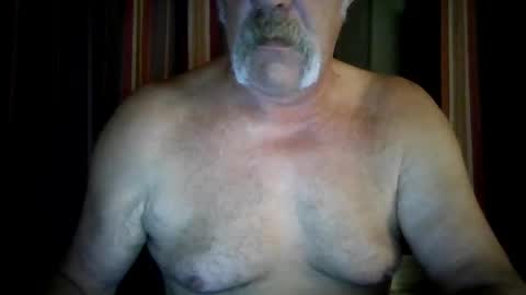 Snapshot of wahassa chatting on 10.19.25 wahassa online show from 10.19.25