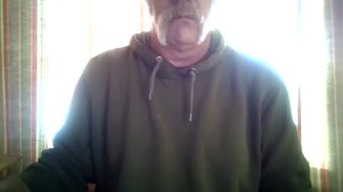 Snapshot of wahassa chatting on 10.28.25 wahassa online show from 10.28.25