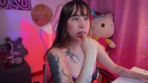 AIKA  online show from 11.17.25