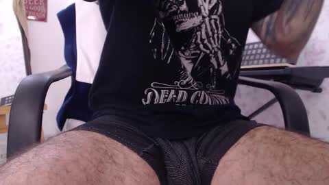 Snapshot of wake_and_bakee chatting on 11.08.25 John online show from 11.08.25