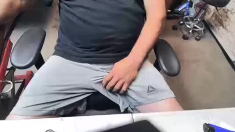 Snapshot of wakesblowinclouds chatting on 10.10.25 wakesblowinclouds online show from 10.10.25