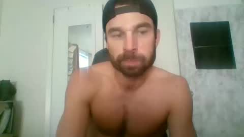 Snapshot of waketomyd chatting on 10.20.25 WakeToMyD online show from 10.20.25