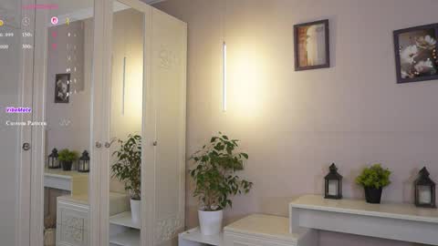  Lina online show from 12.04.25