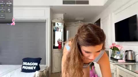 Snapshot of waki_lucky chatting on 11.02.25 Mia online show from 11.02.25