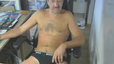 Snapshot of waldo72 chatting on 10.27.25 Waldo online show from 10.27.25