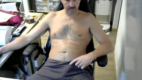 Snapshot of waldo72 chatting on 11.12.25 Waldo online show from 11.12.25