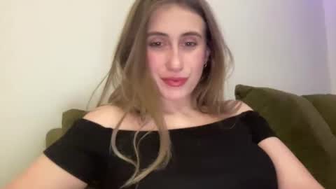 walkiria19 online show from 02.04.26