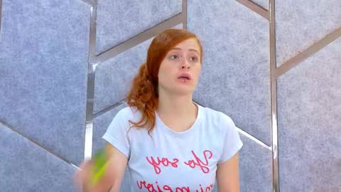 Wanda Robertss online show from 10.12.25