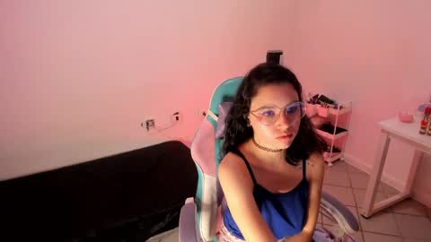 Snapshot of wandadoll chatting on 02.10.25 Wanda online show from 02.10.25