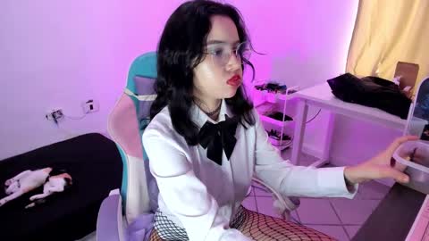 Snapshot of wandadoll chatting on 03.07.25 Wanda online show from 03.07.25