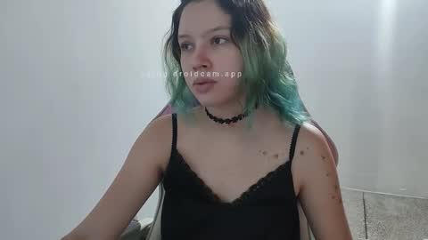 Snapshot of wandadoll chatting on 10.10.25 Wanda online show from 10.10.25