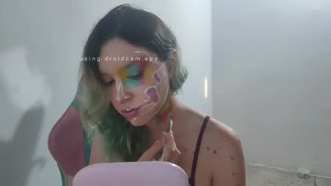 Snapshot of wandadoll chatting on 10.21.25 Wanda online show from 10.21.25