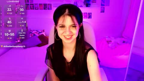 Snapshot of wander_waves chatting on 09.30.25 Wanda online show from 09.30.25