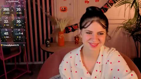 Snapshot of wander_waves chatting on 11.01.25 Wanda online show from 11.01.25