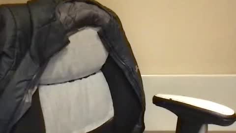 Snapshot of wangotaj chatting on 12.19.25 wangotaj online show from 12.19.25